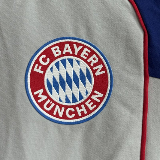 Bayern Munich Windbreaker Sets With Pants Grey Football Jersey 2025/2026