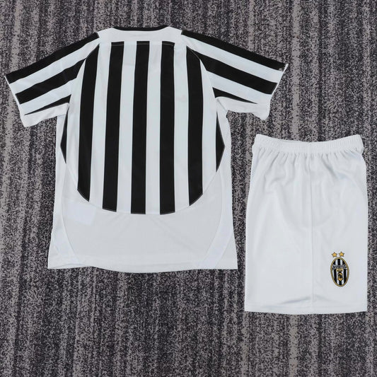 Retro Juventus Home Kids Football Jersey 2003/2004