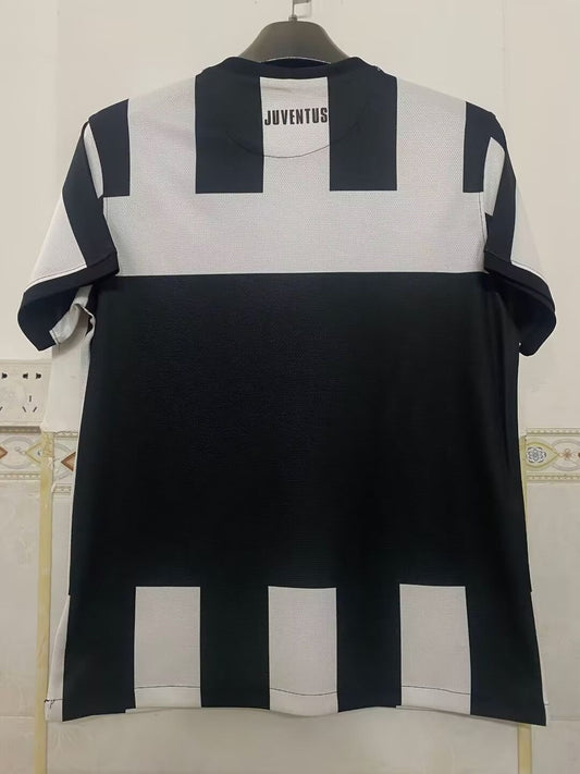 Retro Juventus Home Football Jersey 2012/2013