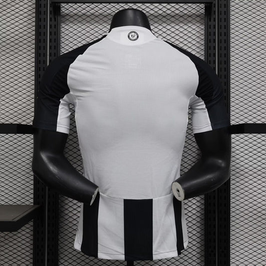 Newcastle Home Player Football Jersey 2024/2025
