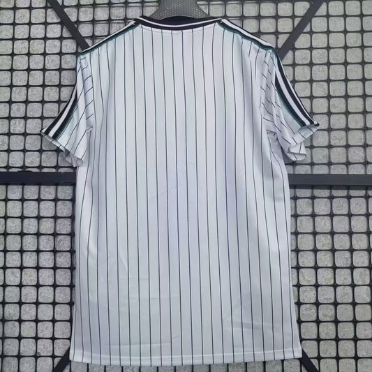 Newcastle Retro T-shirt Special Edition Fans White Football Jersey 2025/2026