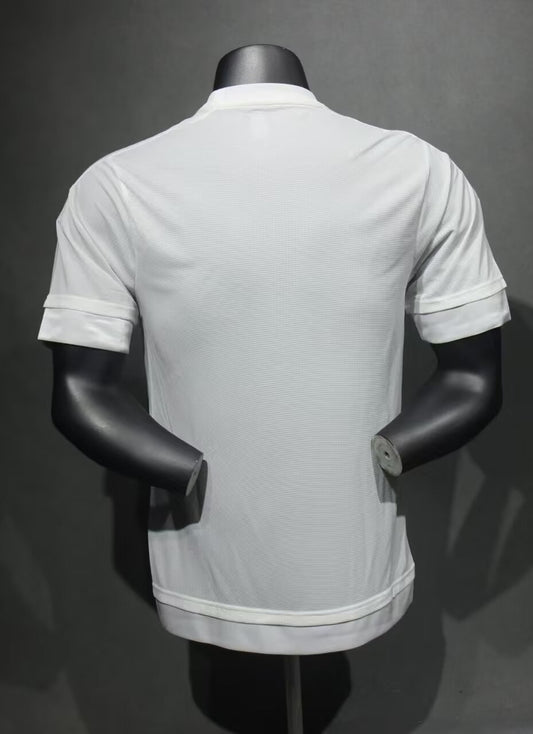 Retro Real Madrid Home Player Football Jersey 2015/2016