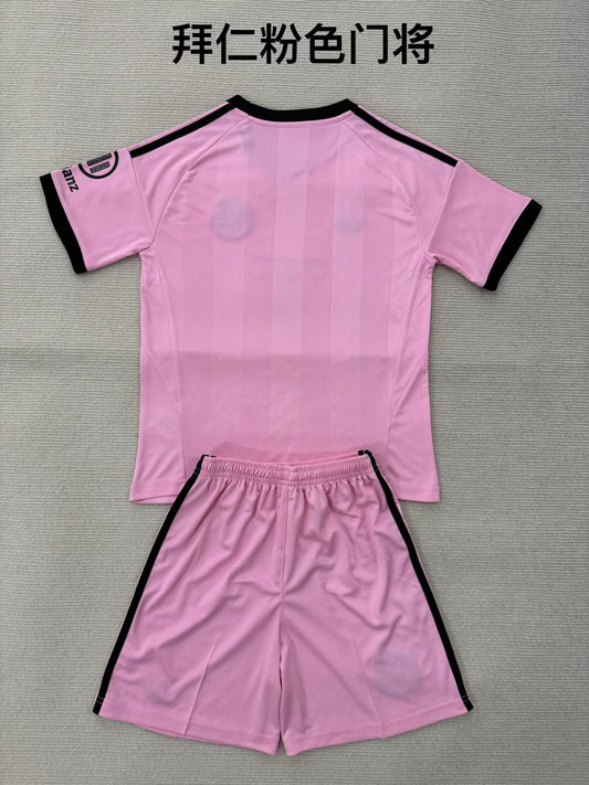 Bayern Munich Goalkeeper Pink Fans Kits Football Jersey 2025/2026 (Kids And Man )