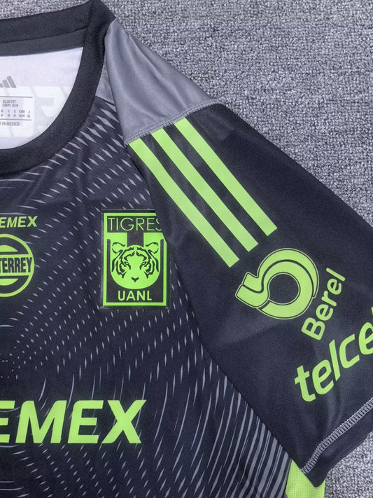 Tiger Goalkeeper Player Football Jersey 2025/2026