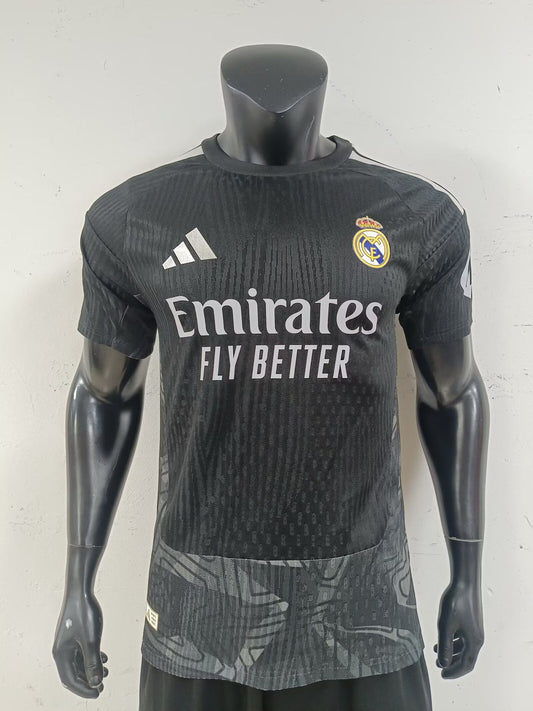 Real Madrid Goalkeeper Player Football Jersey 2026/2027