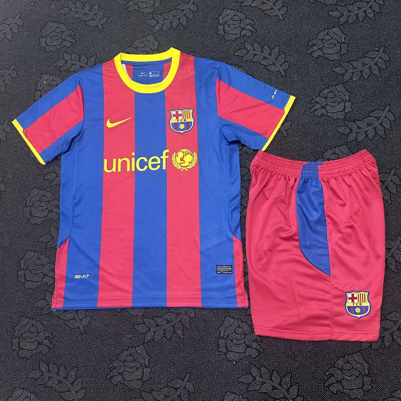 Retro Barcelona Home Kits Suit Football Jersey 2010/2011
