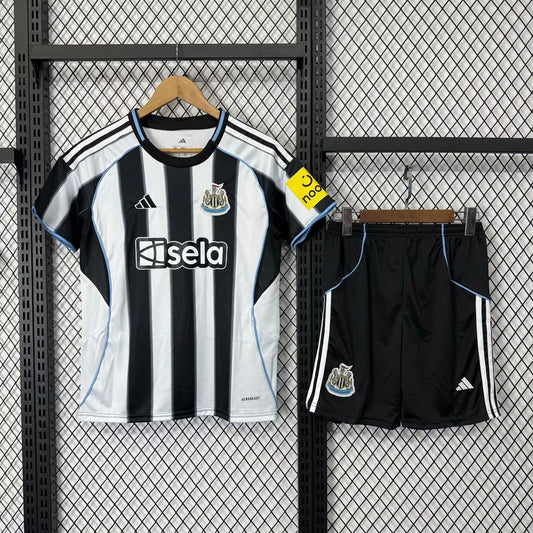 Newcastle Home With Pants Sets Fans Football Jersey 2025/2026