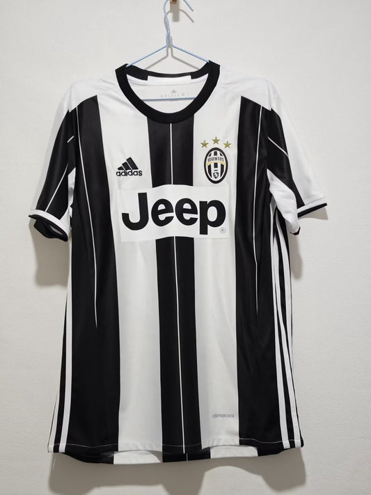 Retro Juventus Home Football Jersey 2016/2017