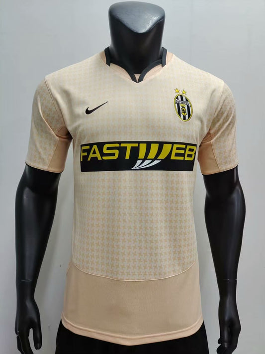 Retro Juventus Third Football Jersey 2003/2004