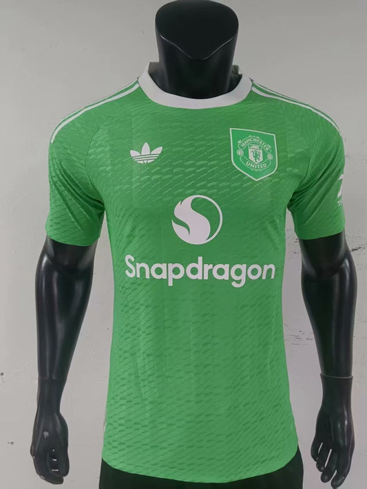 Manchester United Goalkeeper Green Player Red Football Jersey 2025/2026