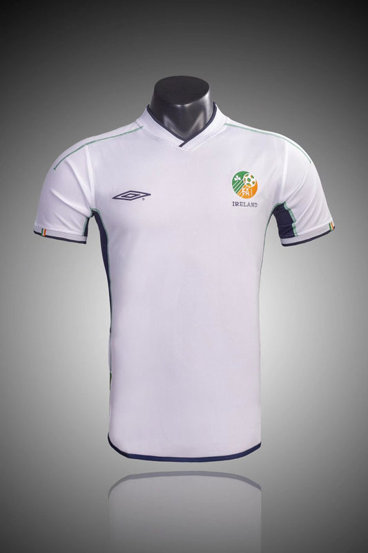 Retro Ireland Away Football Jersey 2002