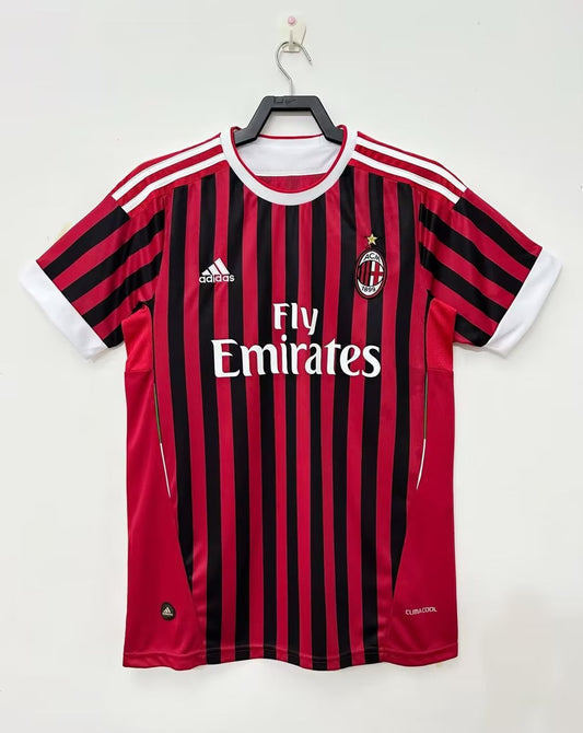 Retro AC Home Fans Football Jersey 2011/2012