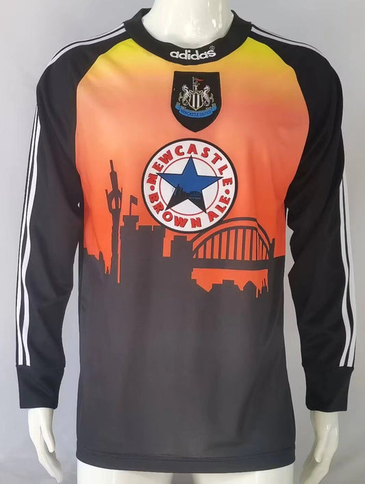 Retro Newcastle Goalkeeper Long Sleeve Fans Football Jersey 1996/1997