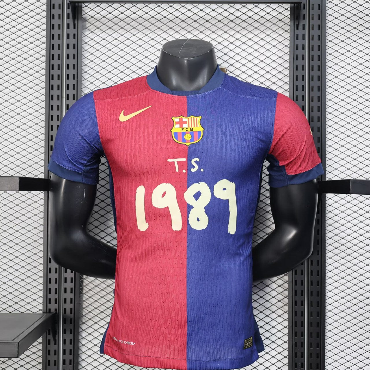 Barcelona Home Player （配广告） Football Jersey 2025/2026