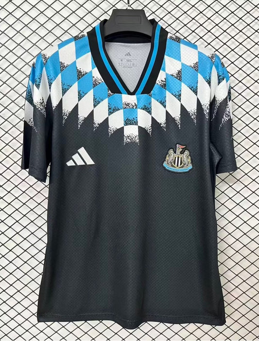 Retro Newcastle Special Edition Fans Football Jersey 2026/2027