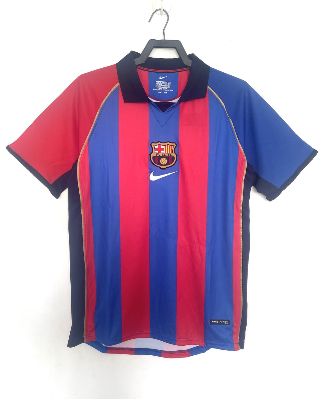 Retro Barcelona Home Football Jersey 2001/2002