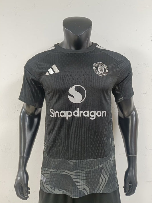 Manchester United Goalkeeper Player Football Jersey 2026/2027
