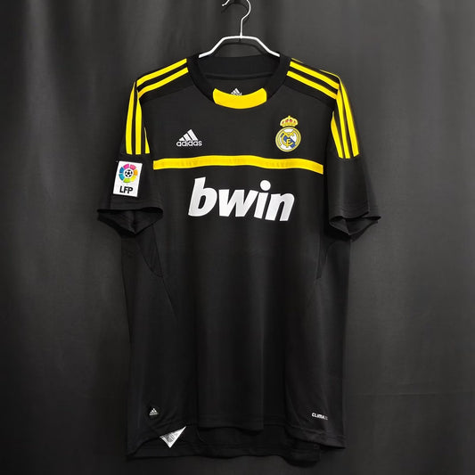 Retro Real Madrid Goalkeeper Football Jersey 2011/2012