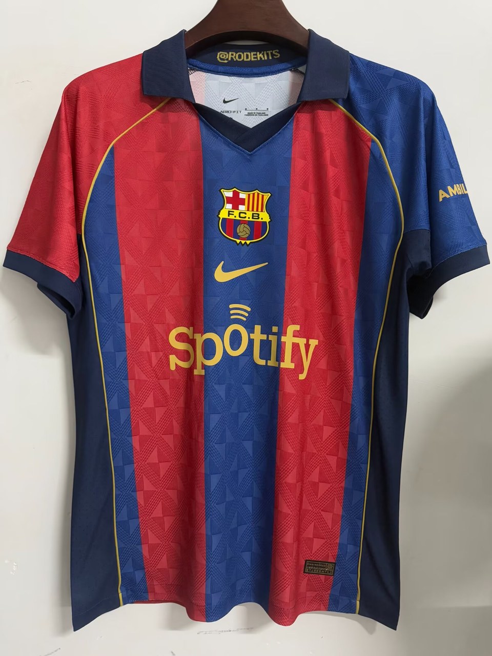 Barcelona Retro Leisure Special Edition Fans Football Jersey 2026/2027
