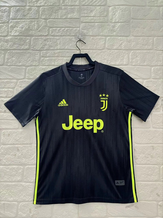 Retro Juventus Home Football Jersey 2018/2019
