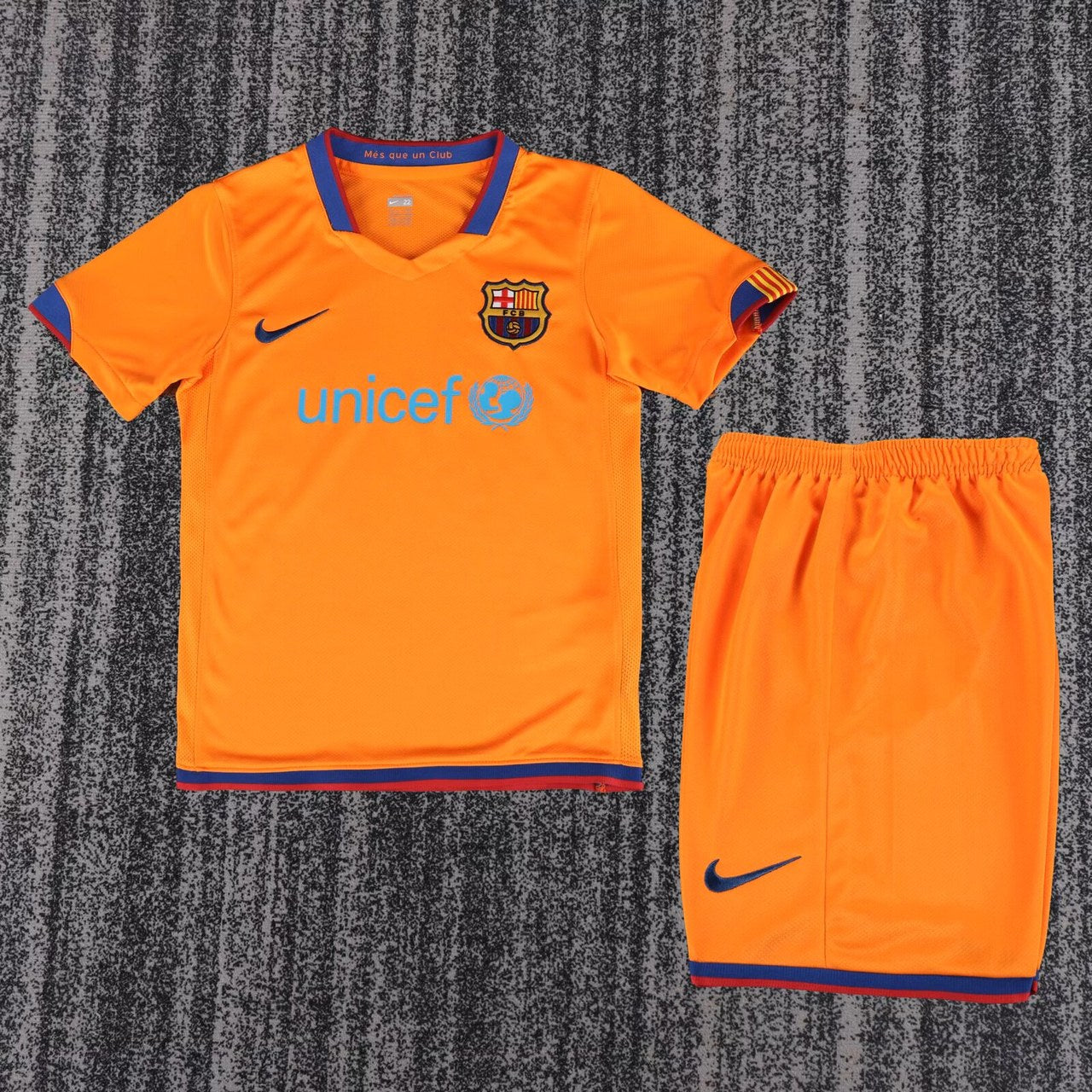 Retro Barcelona Away Kids Football Jersey 2006/2007