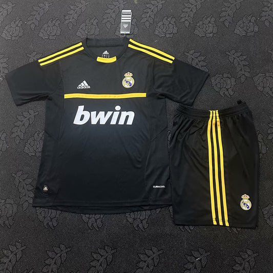Retro Real Madrid Fans Goalkeeper Kits Suit Football Jersey 2011/2012