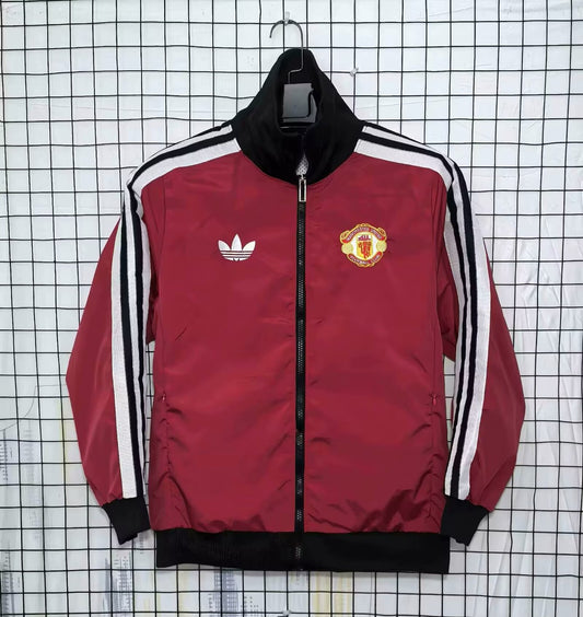 Manchester United Retro Windbreaker