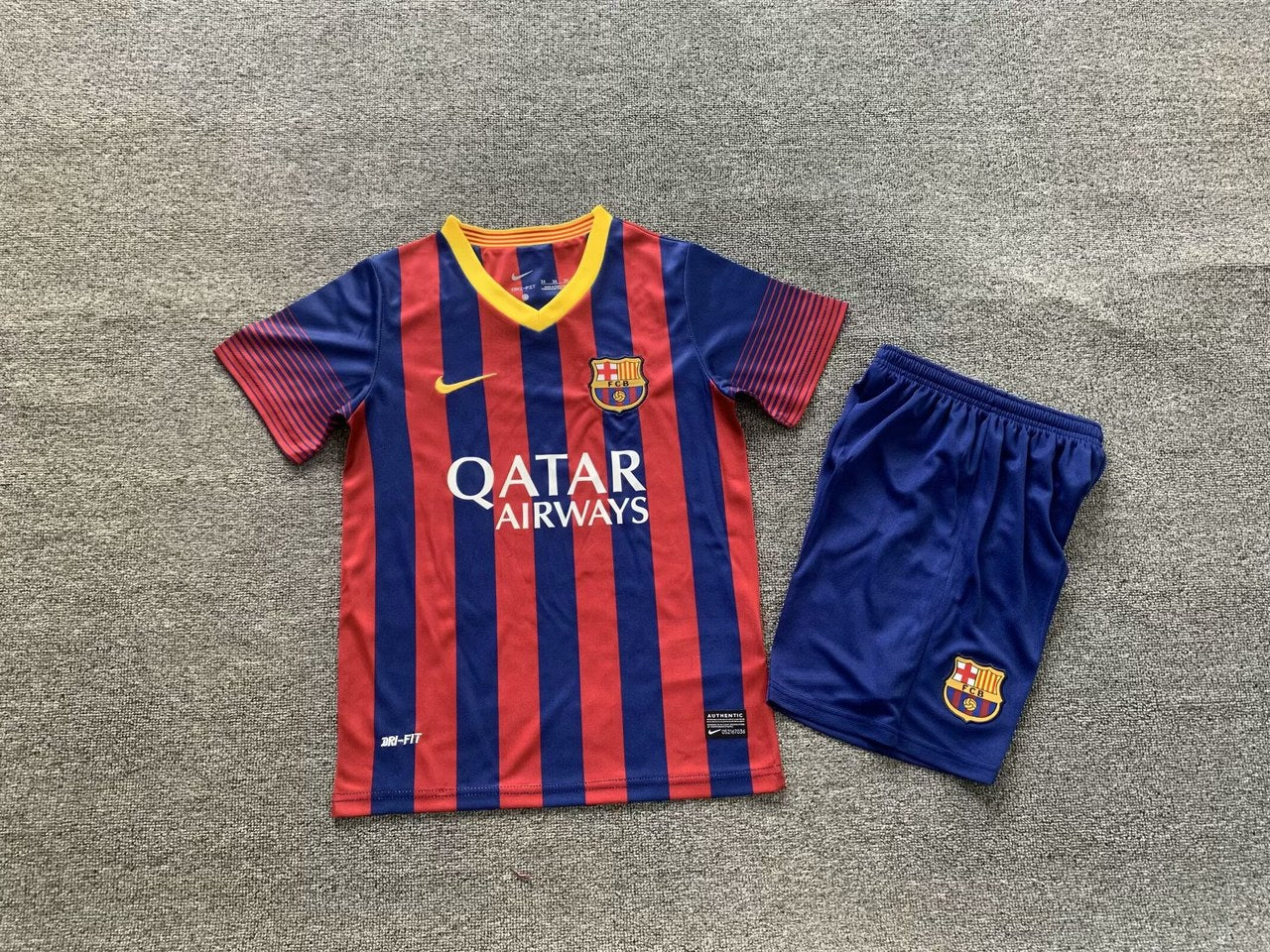 Retro Barcelona Home Kids 2013/2014