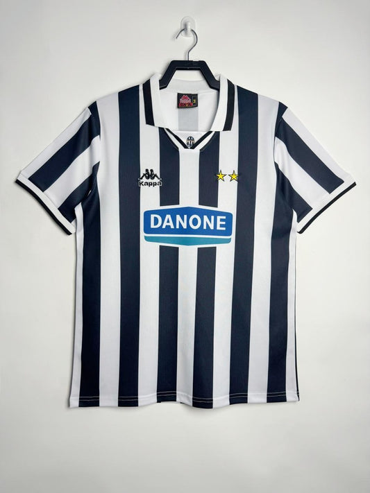 Retro Juventus Home Football Jersey 1994/1995