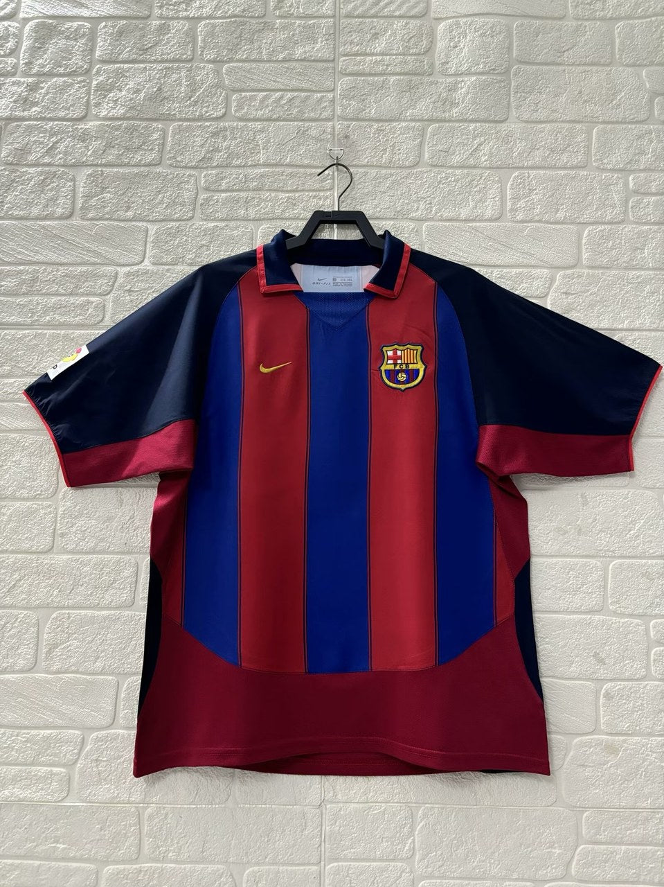 Retro Barcelona Home Football Jersey 2002/2003