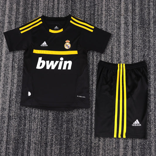 Retro Real Madrid Goalkeeper Kids Football Jersey 2011/2012