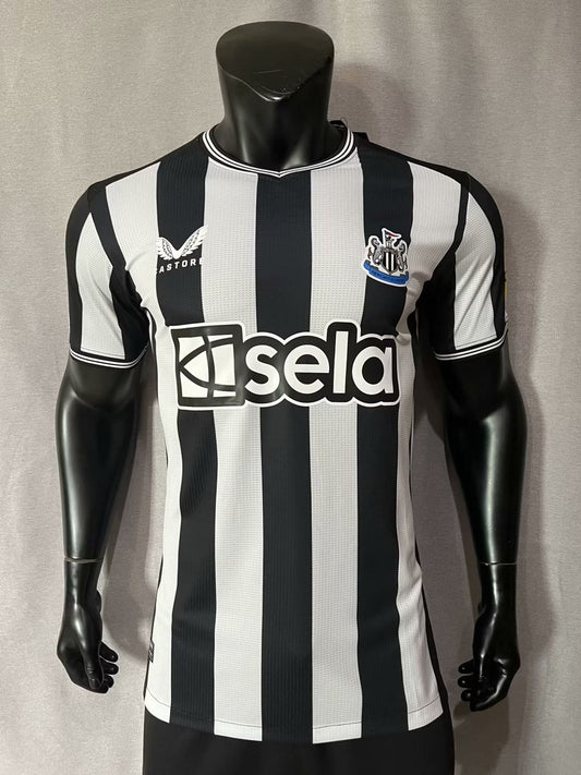 Newcastle Home Player Football Jersey 2023/2024