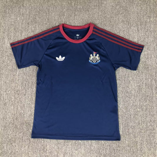 Retro Newcastle T-shirt Fans Football Jersey 2026/2027