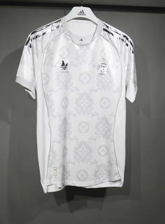 Real Madrid Special Edition White Player Football Jersey 2025/2026