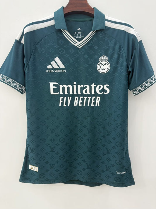 Retro Real Madrid Fans Football Jersey 2026/2027