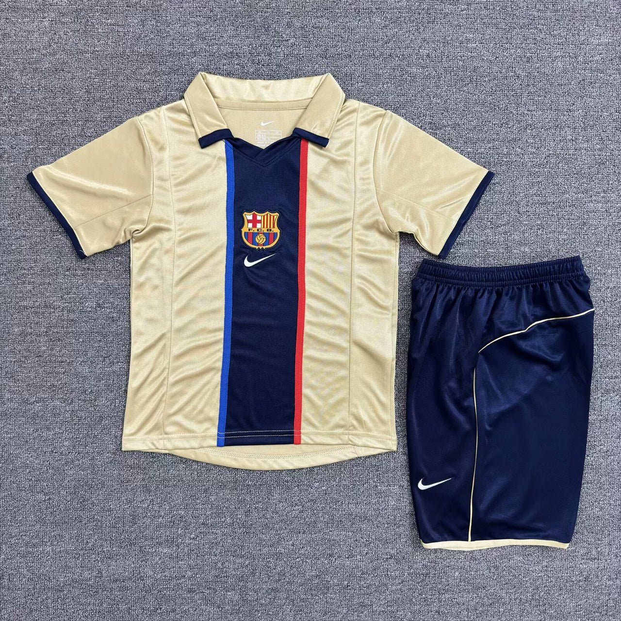 Retro Barcelona Away Kids 2001/2002