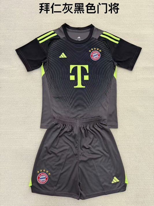 Bayern Munich Goalkeeper BLACK Fans Kits Football Jersey 2025/2026 (Kids And Man )