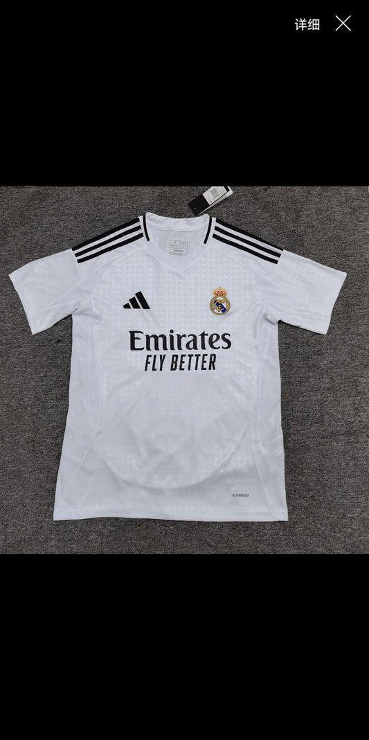 Real Madrid Special Edition Fans White Football Jersey 2025/2026