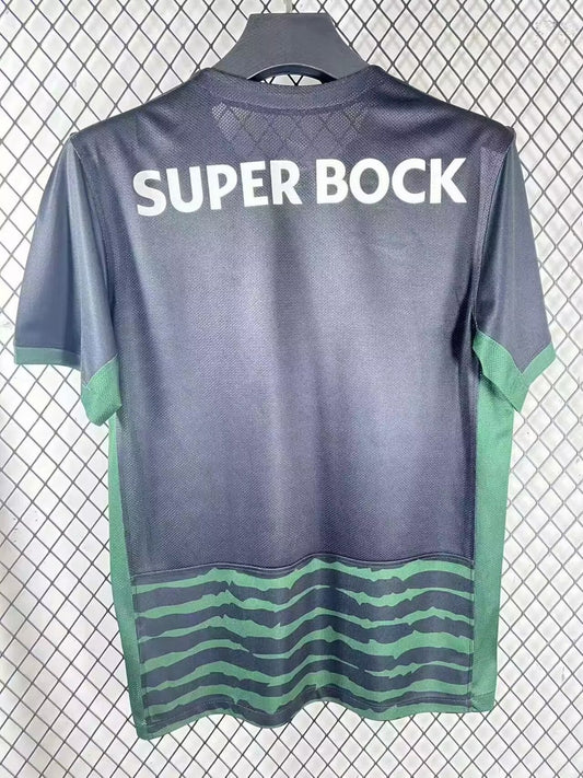 Sporting Lisbon Christmas Special Edition Fans Football Jersey 2025/2026