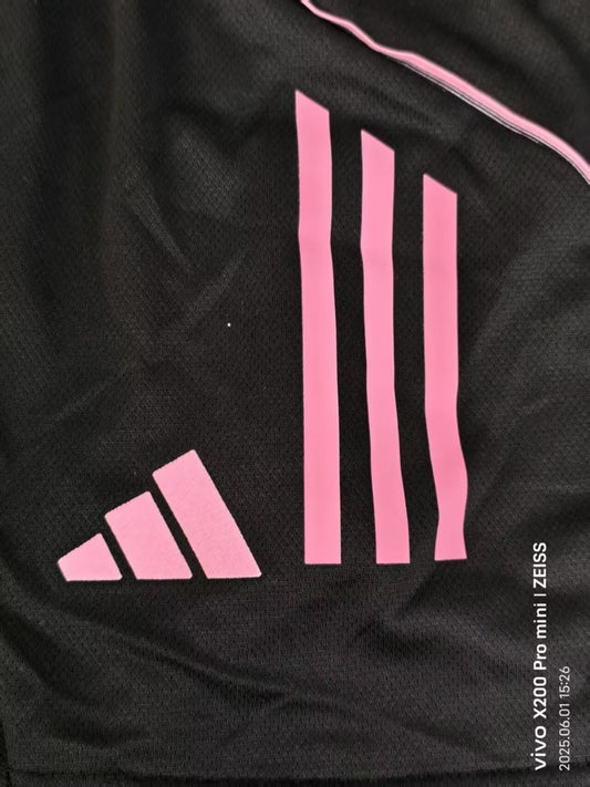 Juventus Home Player Kids Football Jersey 2025/2026