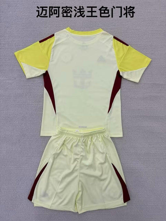 Inter Miami Yollow Goalkeeper Fans (Kids And Man) A1:1 Quality Football Jersey 2025/2026