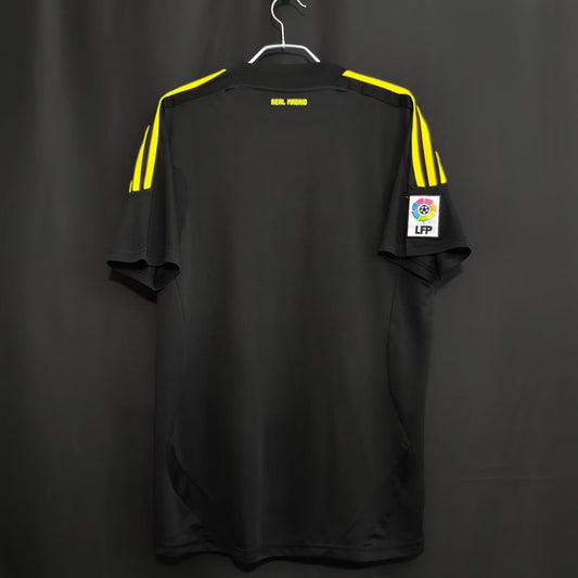 Retro Real Madrid Goalkeeper Football Jersey 2011/2012