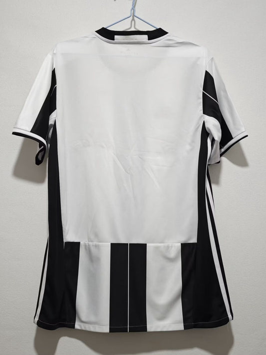 Retro Juventus Home Football Jersey 2016/2017