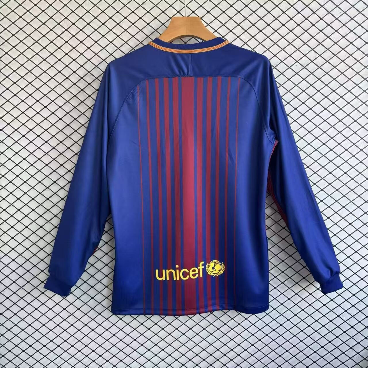 Retro Barcelona Home Long Sleeves Football Jersey 2017/2018
