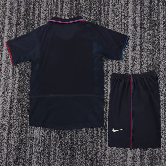 Retro Barcelona Away Kids Football Jersey 2002/2003