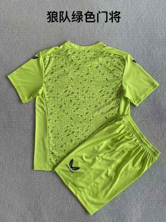 Wolves Goalkeeper Green Kids Football Jersey 2023/2024