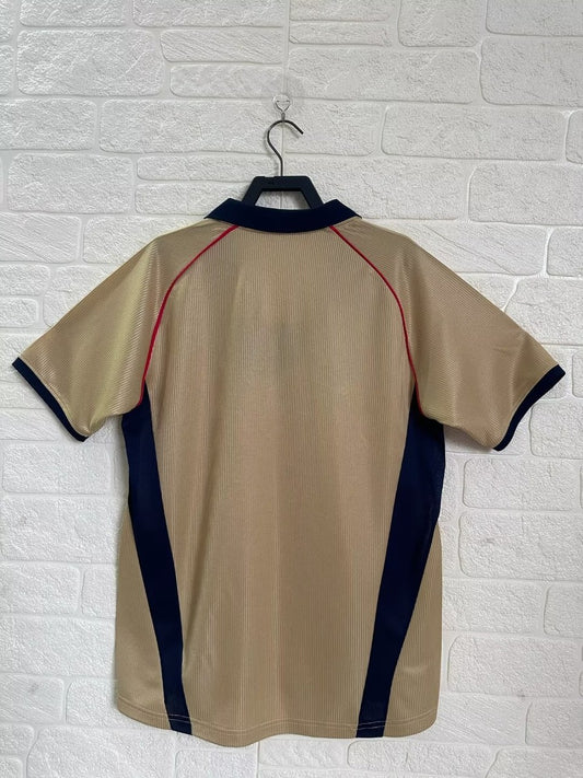 Retro Arsenal Away Football Jersey 2001/2002
