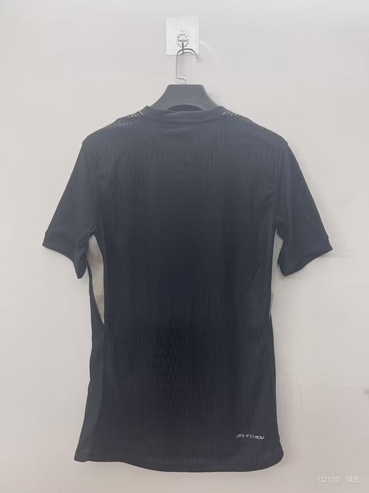 PSG Paris Goalkeeper Fans Football Jersey 2024/2025