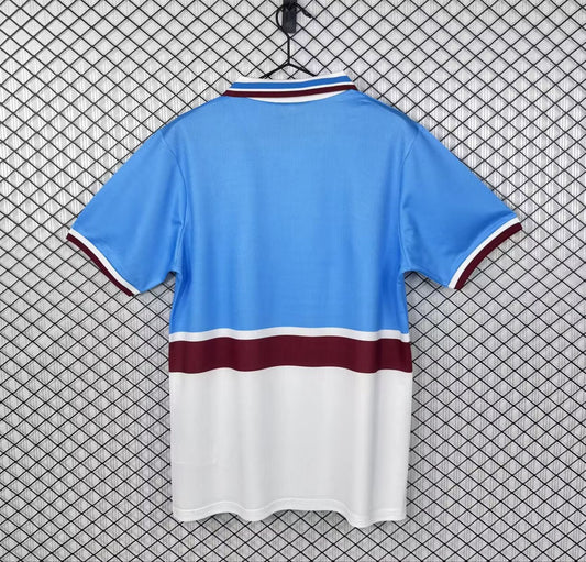 Retro Aston Villa Away Football Jersey 1997/1998