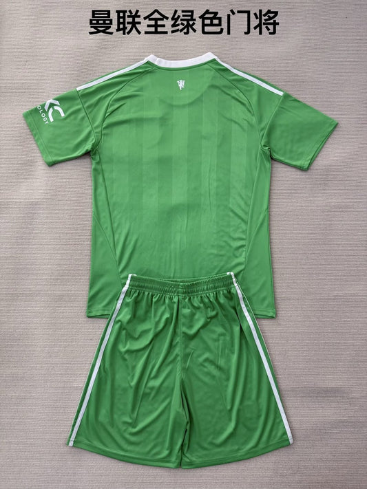 Manchester United Goalkeeper Green Fans Football Jersey 2025/2026 (Kids And Man )